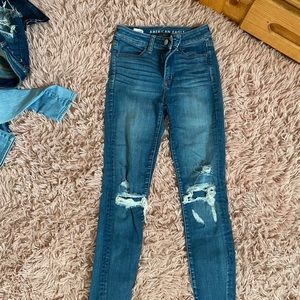 Size 2 destroyed stretchy high rise! 25!